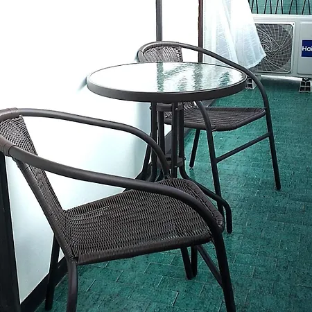 דירה Host Flora סנרמו