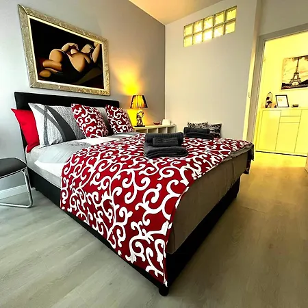 דירה Host Flora סנרמו