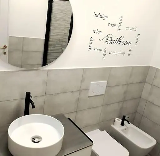 Lejlighed Host Flora Sanremo