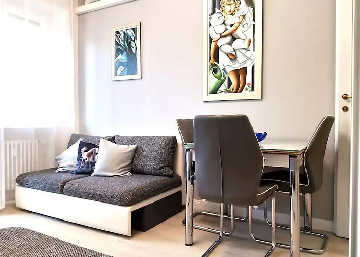 Host Flora Lejlighed